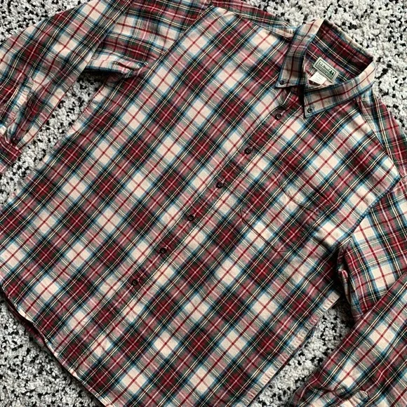 L.L. Bean Men’s Red White Green Plaid Long Sleeve Button Down Shirt Large - REG - Picture 2 of 12